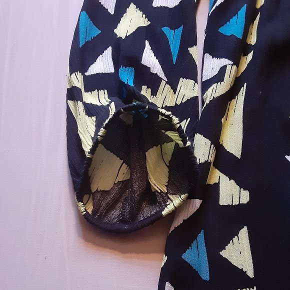 RUBY RD/CRINKLE RAYON BLOUSE/MEDIUM - Picture 7 of 10